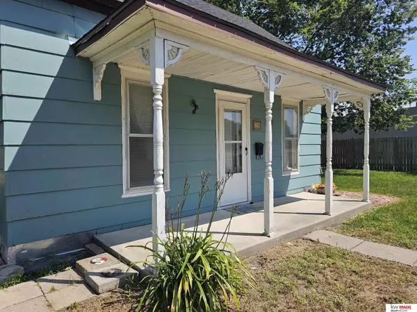 112 N 7th Street,  Wymore,  NE 68466