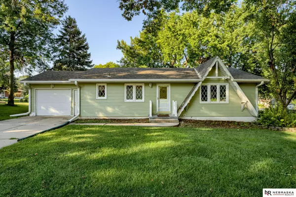 651 W 16TH Street, Wahoo, NE 68066