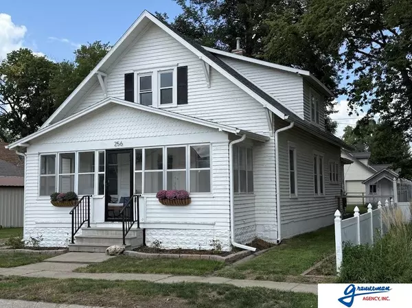 256 6th Street, Syracuse, NE 68446
