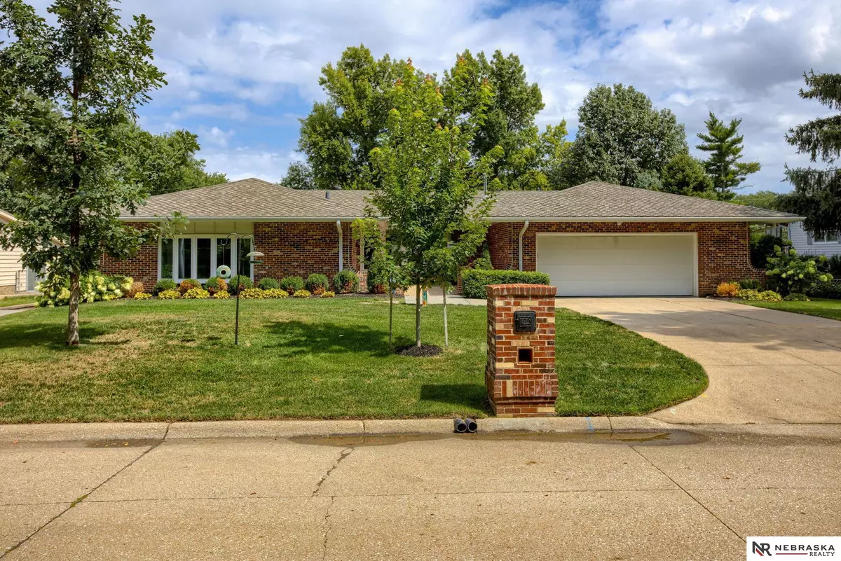 Omaha, NE 68144,1937 S 111 Street