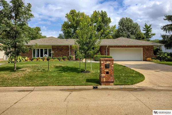 1937 S 111 Street,  Omaha,  NE 68144