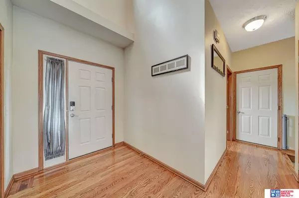 Lincoln, NE 68526,9616 Saint Gregory Circle