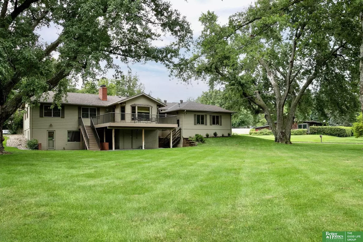 Omaha, NE 68144,1705 S 116th Street