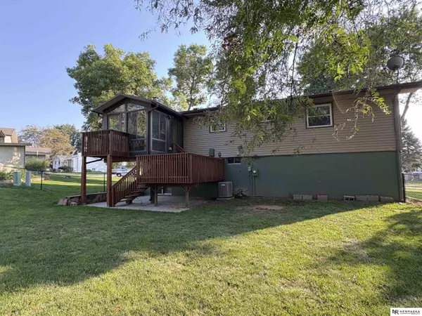 La Vista, NE 68128,7606 Emiline