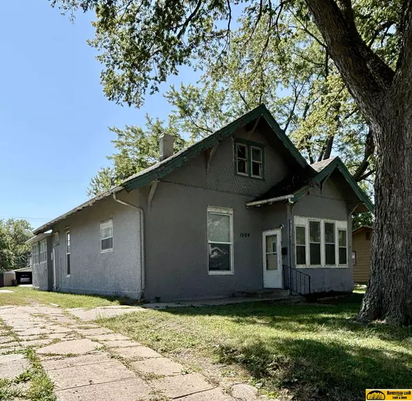 1509 Grant Street, Beatrice, NE 68310