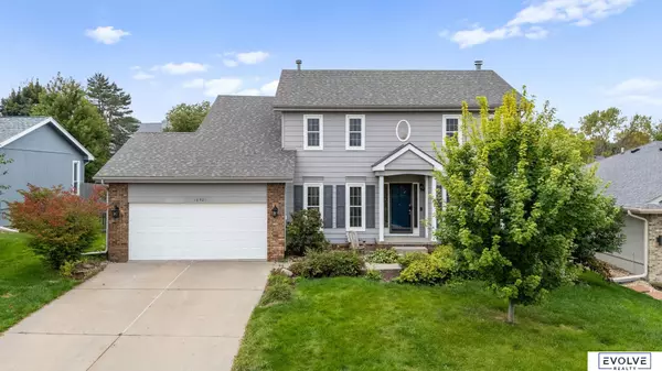 16921 Patterson Drive, Omaha, NE 68135