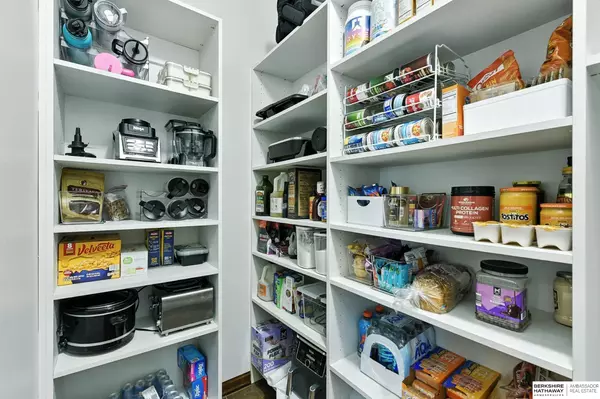 Gretna, NE 68028,7112 S 193rd Street