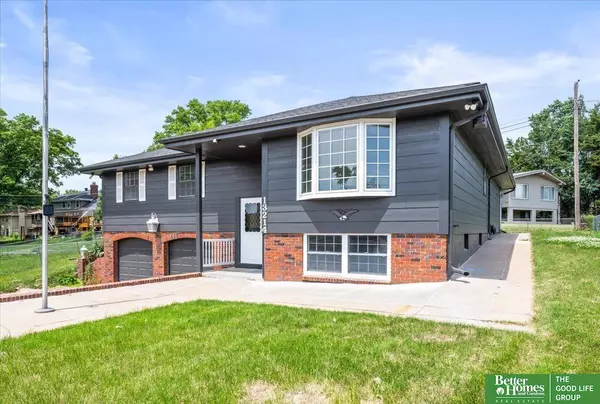 Omaha, NE 68144,13214 Marinda Circle