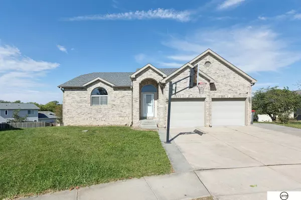 3710 W Ickes Court, Lincoln, NE 68522