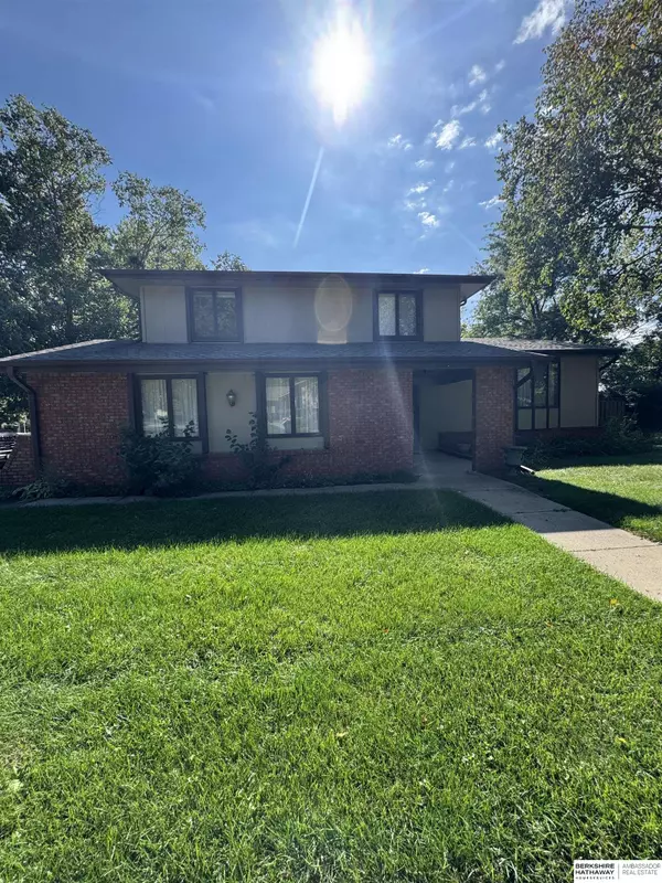 16059 Spring Street, Omaha, NE 68130