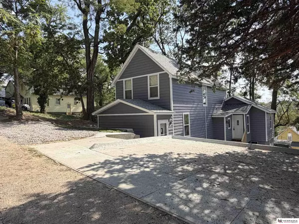 Omaha, NE 68108,429 Center Street