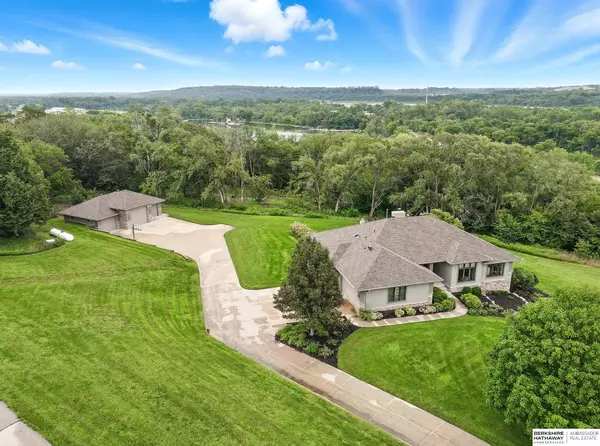 21102 Riha Road, Springfield, NE 68059