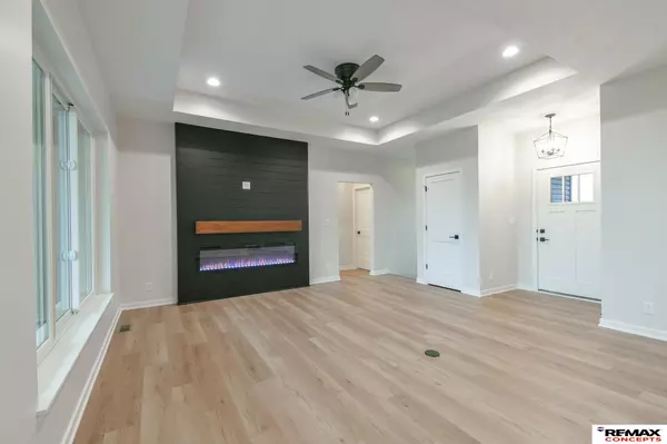 Hickman, NE 68372,1125 Kantor Lane