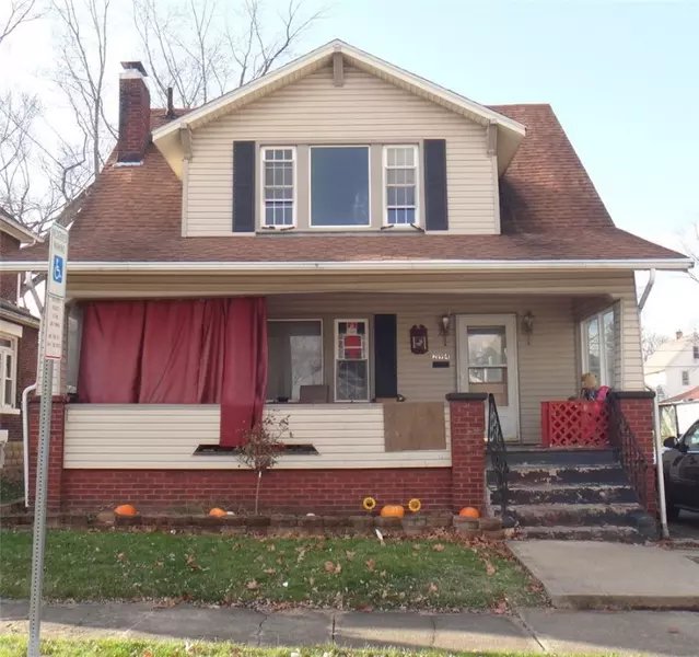 294 Sherman Ave, Sharon, PA 16146