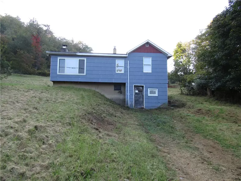 454 Cadogan Slate Lick Rd, Kittanning, PA 16201