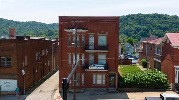 154 W High Street, Waynesburg, PA 15370