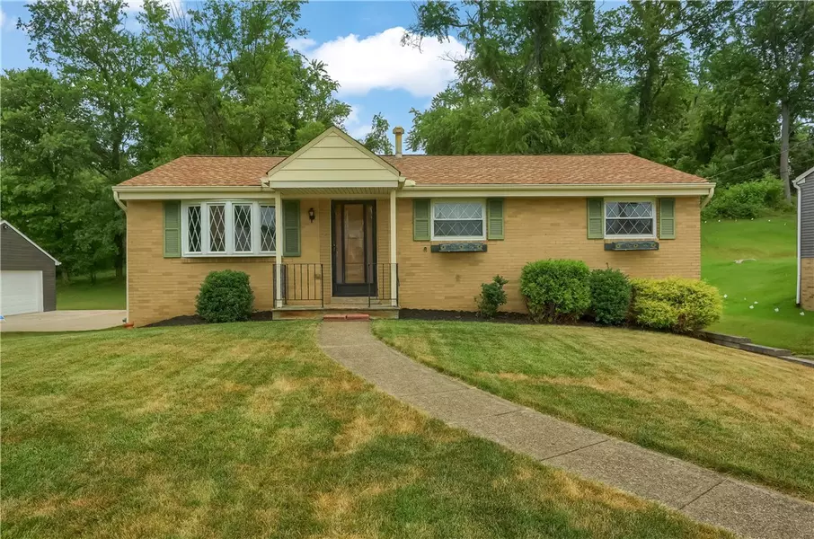 125 August Drive, Coraopolis, PA 15108