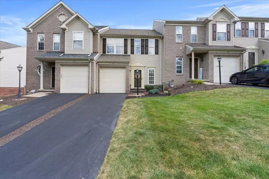 156 Southern Valley Ct, Mars, PA 16046