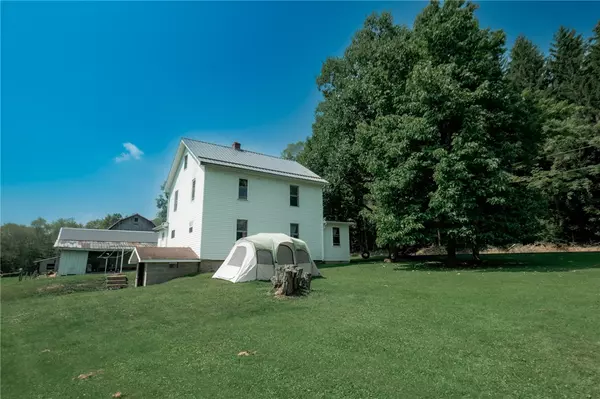 Rossiter, PA 15772,1418 Canoe Ridge Rd