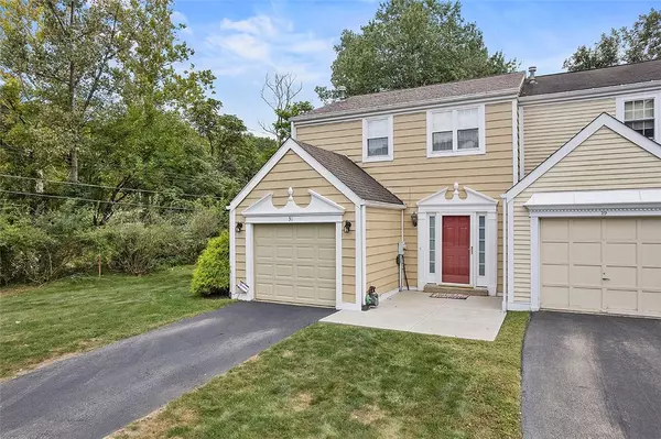 Oakmont, PA 15139,31 Greenwich Ct