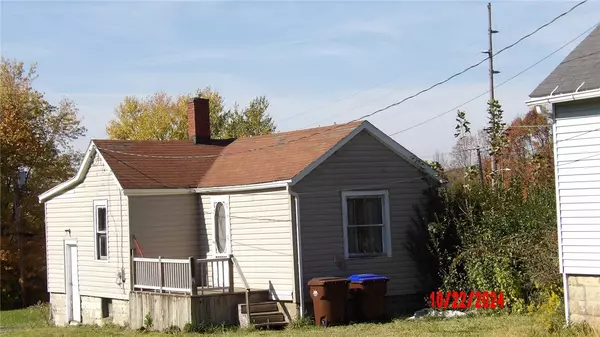 Farrell, PA 16121,1146-1146 1/2 WALLIS AVENUE