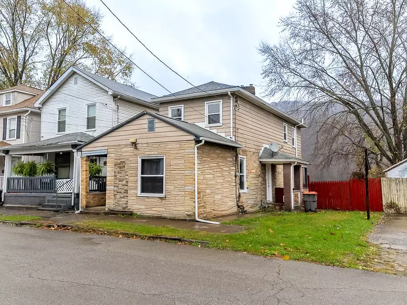 1210 2nd Avenue, Beaver Falls, PA 15010