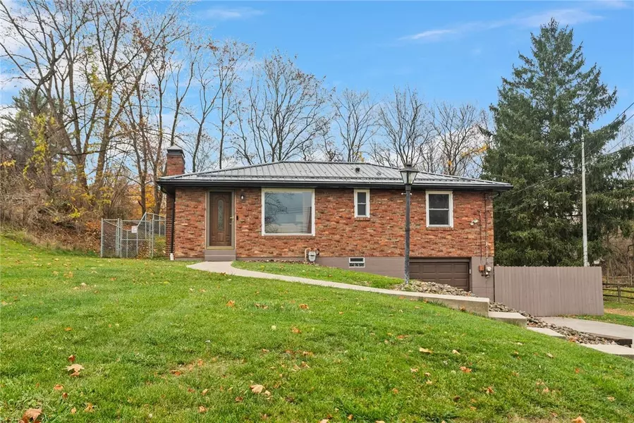 3917 Mount Royal Blvd, Allison Park, PA 15101