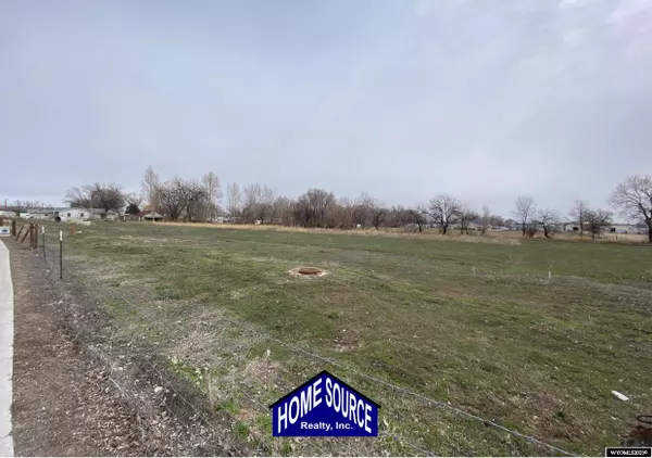 1303 N Broadway Ave, Riverton, WY 82501