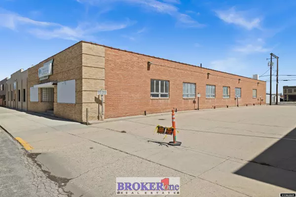 Casper, WY 82601,225 N Wolcott Street