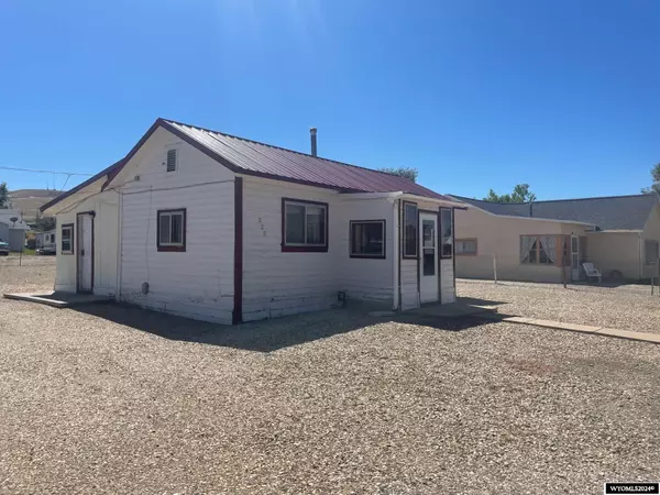 220 W Hugus Street, Rawlins, WY 82301