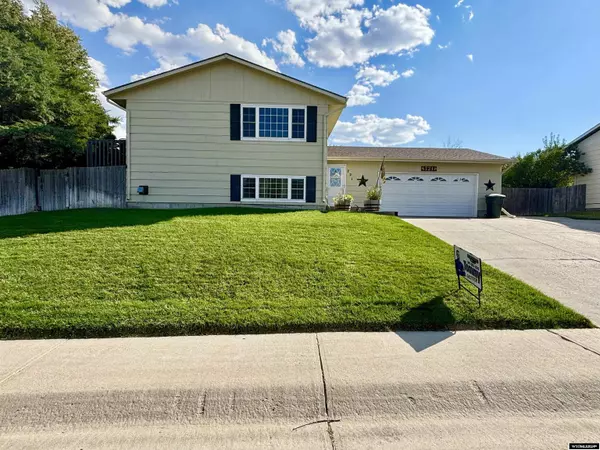 721 W 54th Street, Casper, WY 82604