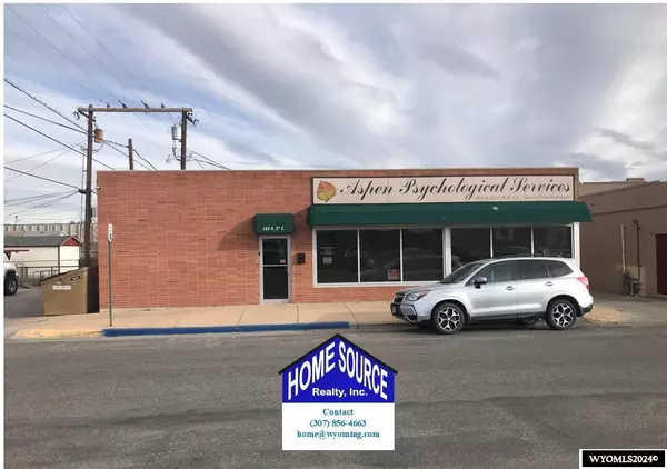 103 N 5th St E, Riverton, WY 82501