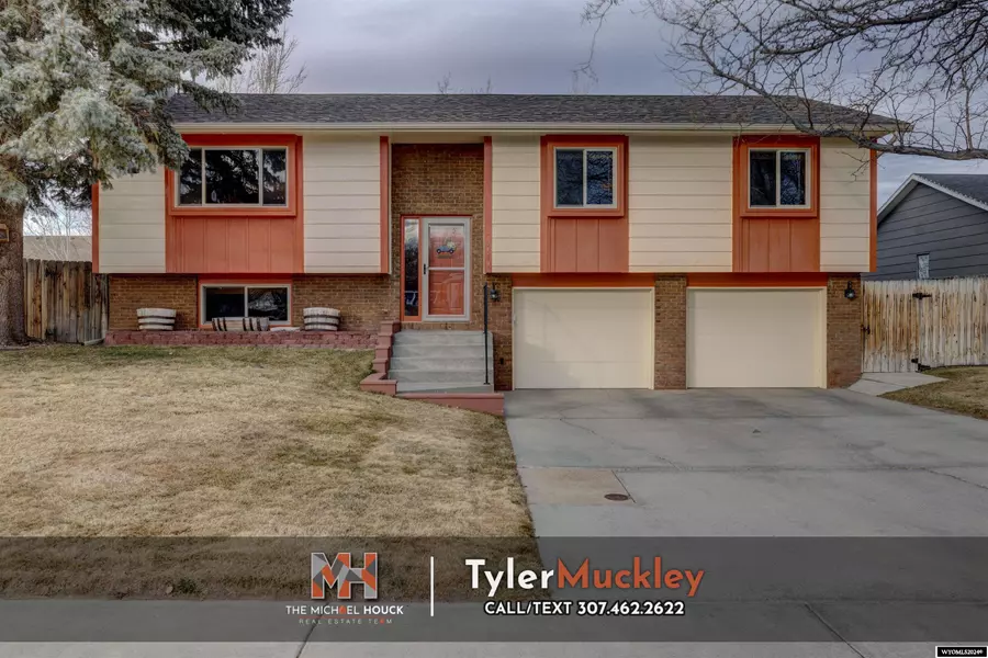 6470 Indian Wells Drive, Casper, WY 82604