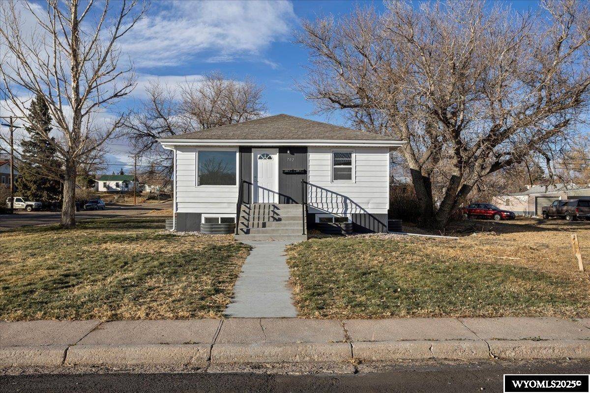 702 E 2nd Street, Cheyenne, WY 82007