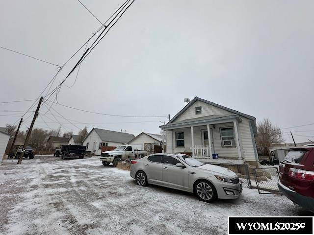 Rock Springs, WY 82901,935 8