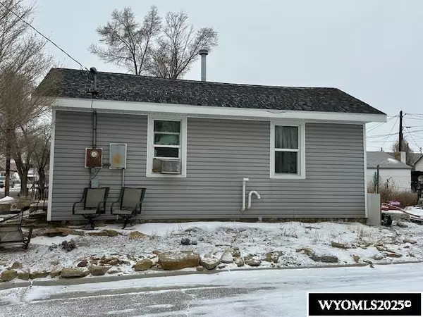 Rock Springs, WY 82901,935 8