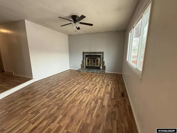 Riverton, WY 82501,830 N 12th E