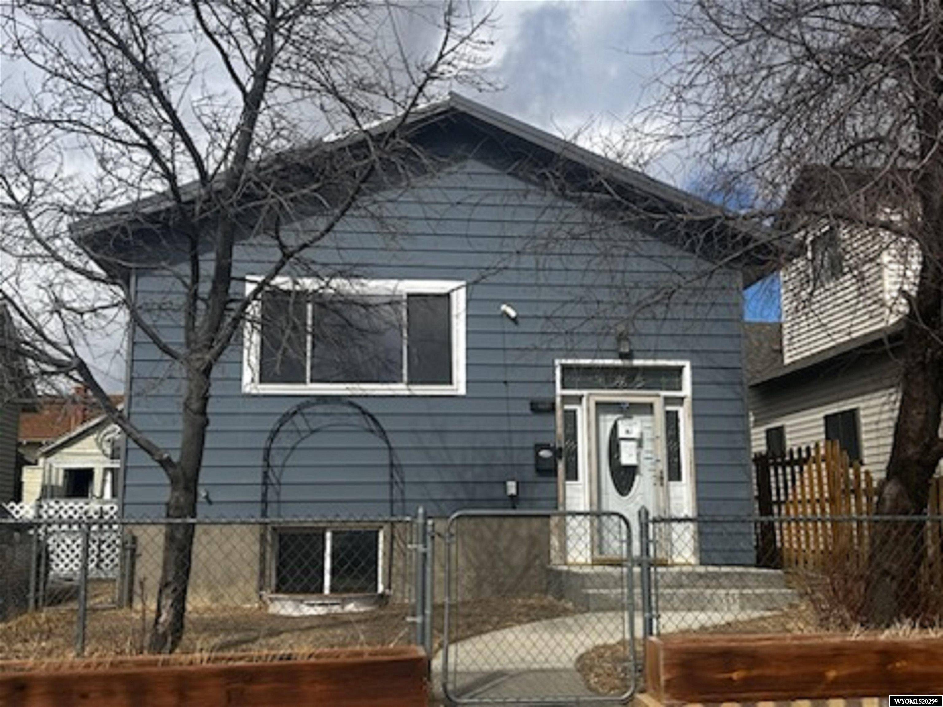 117 W Buffalo Street, Rawlins, WY 82301