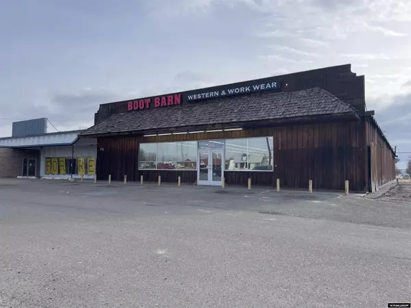 Riverton, WY 82501,727 N Federal Boulevard