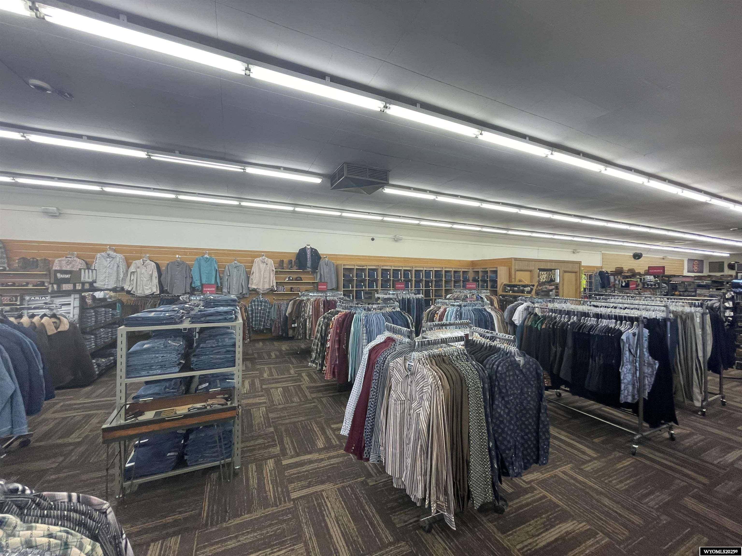 Riverton, WY 82501,727 N Federal Boulevard