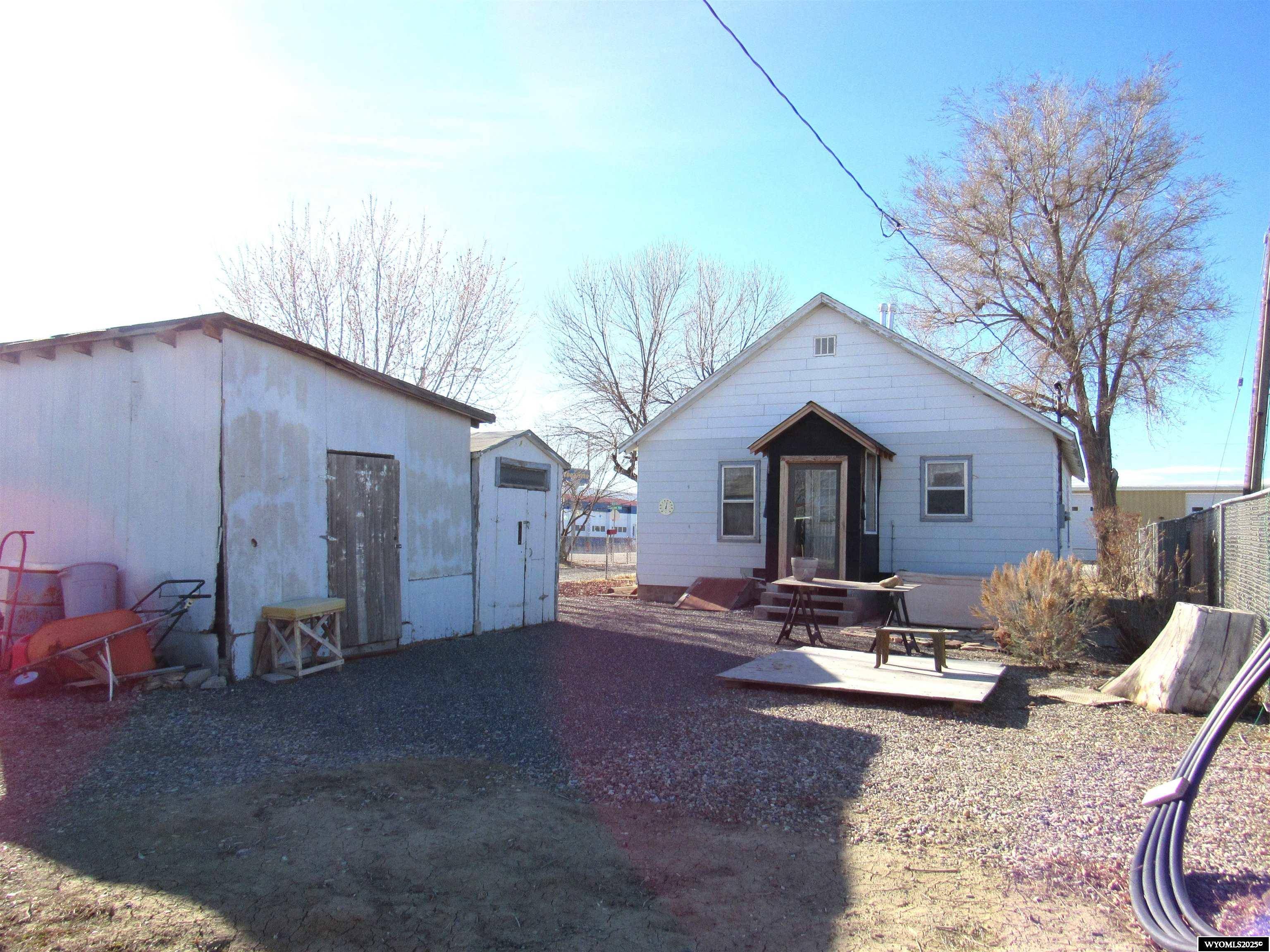 Worland, WY 82401,215 Culbertson Ave.