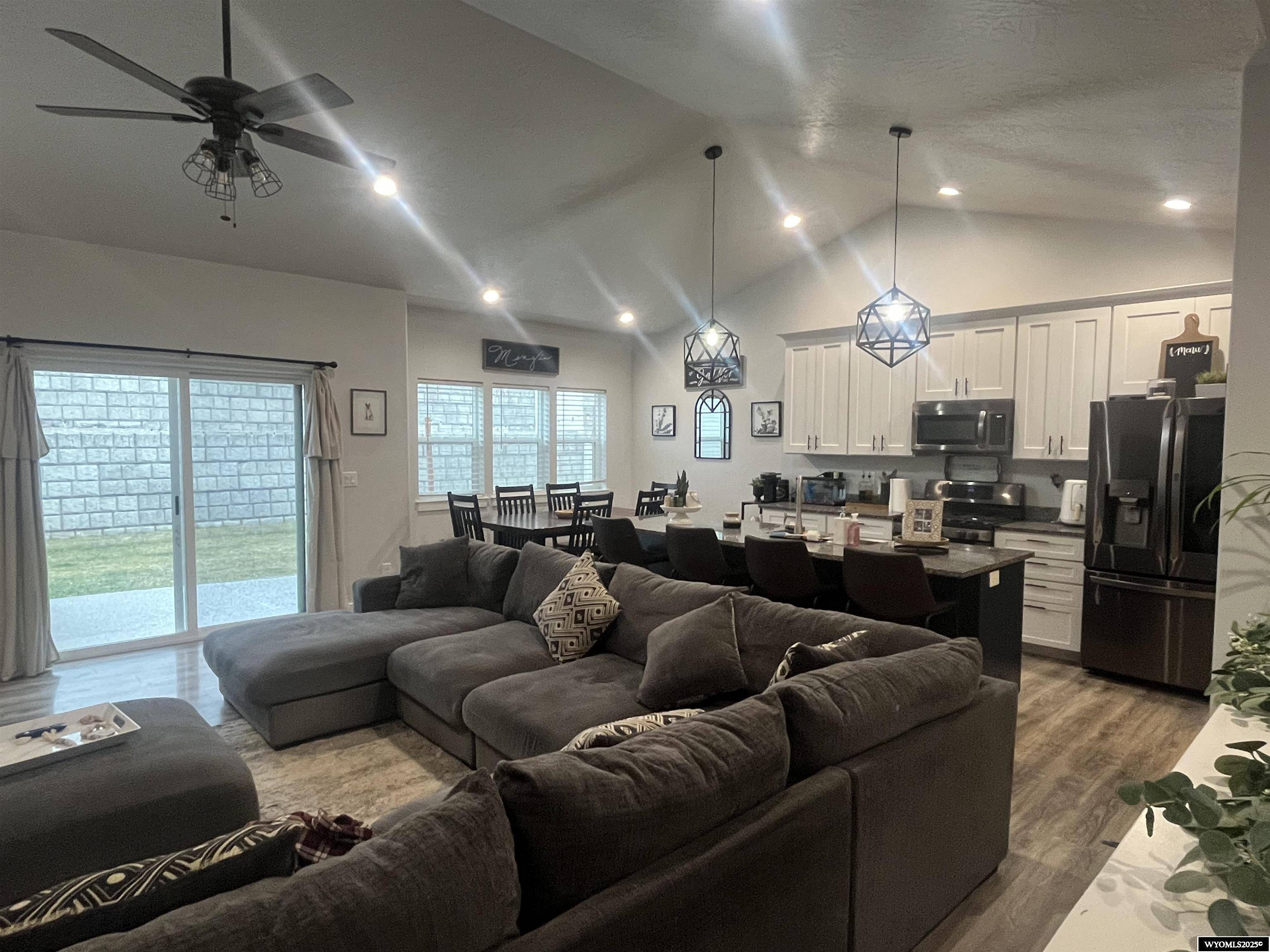Green River, WY 82935,640 Lynn Ct
