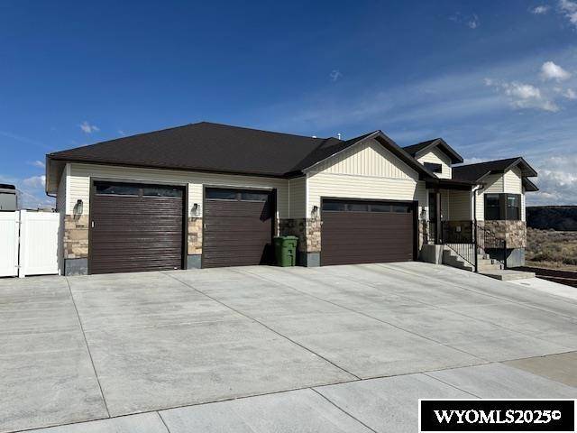 109 Chardonnay, Rock Springs, WY 82901