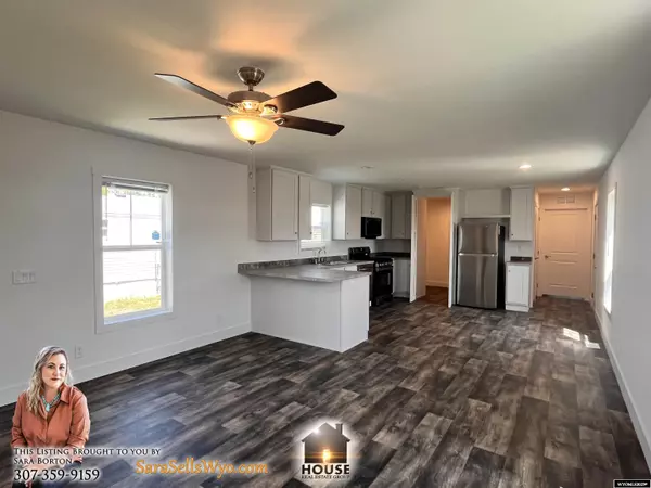 Douglas, WY 82633,401 S Russell Lot 175 Avenue