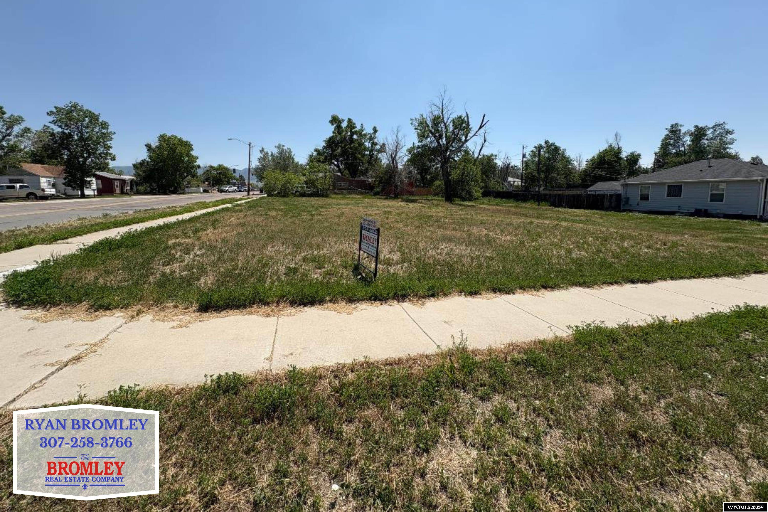 1224 S Mckinley St, Casper, WY 82601