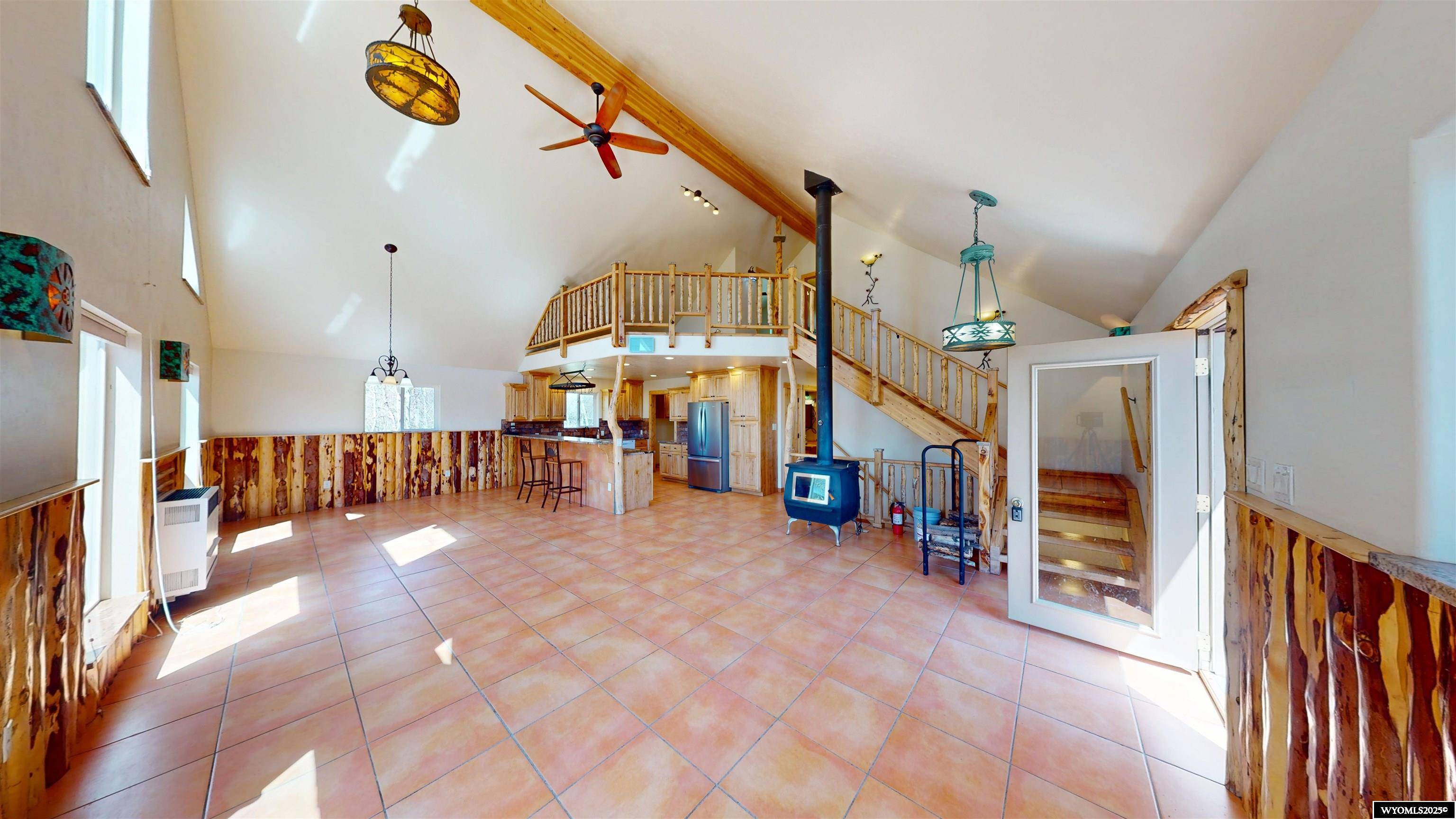 Lander, WY 82520,5399 Highway 28