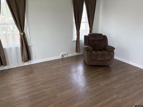 Riverton, WY 82501,808 E Adams Ave