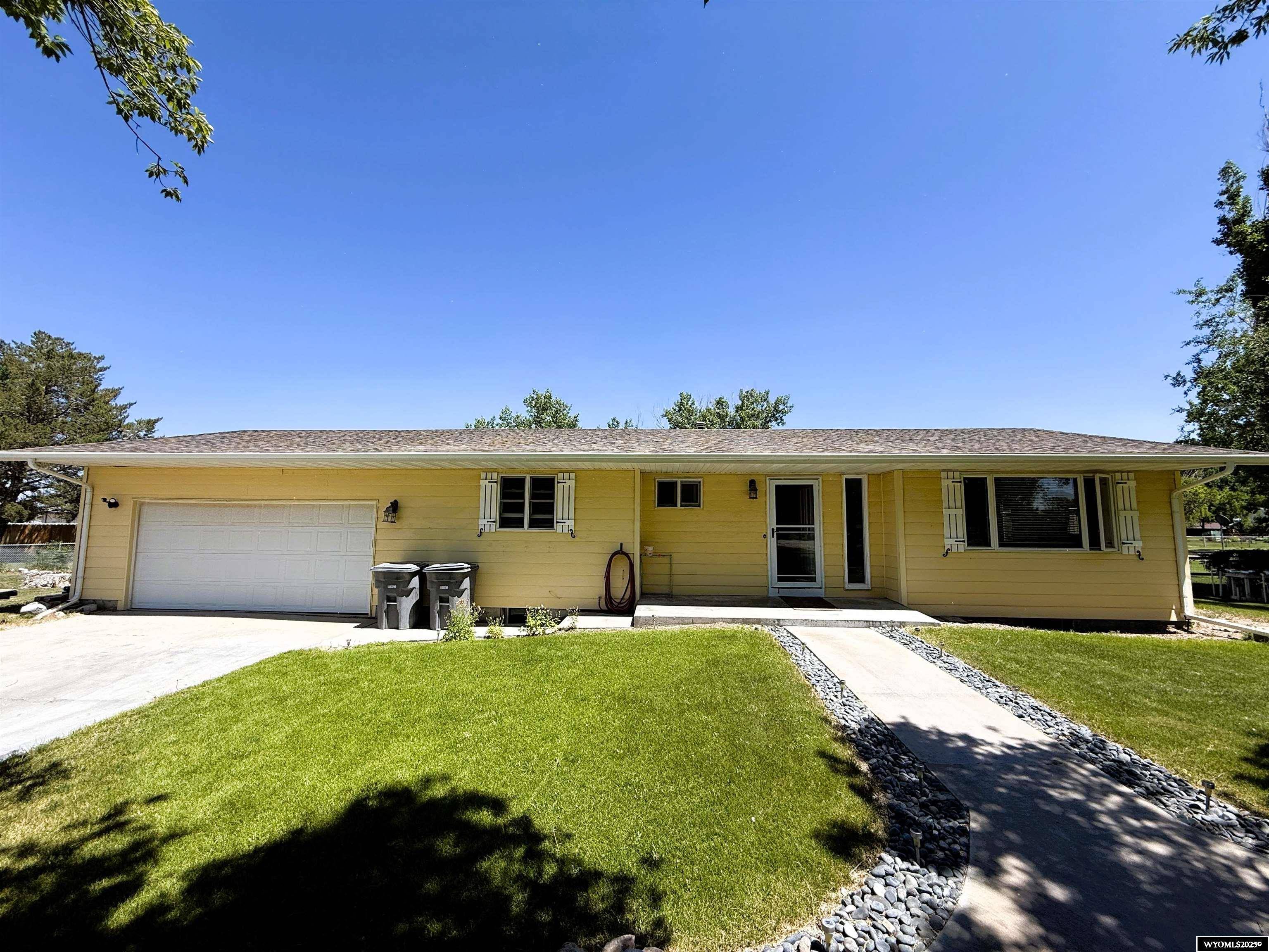 Worland, WY 82401,107 Country Drive