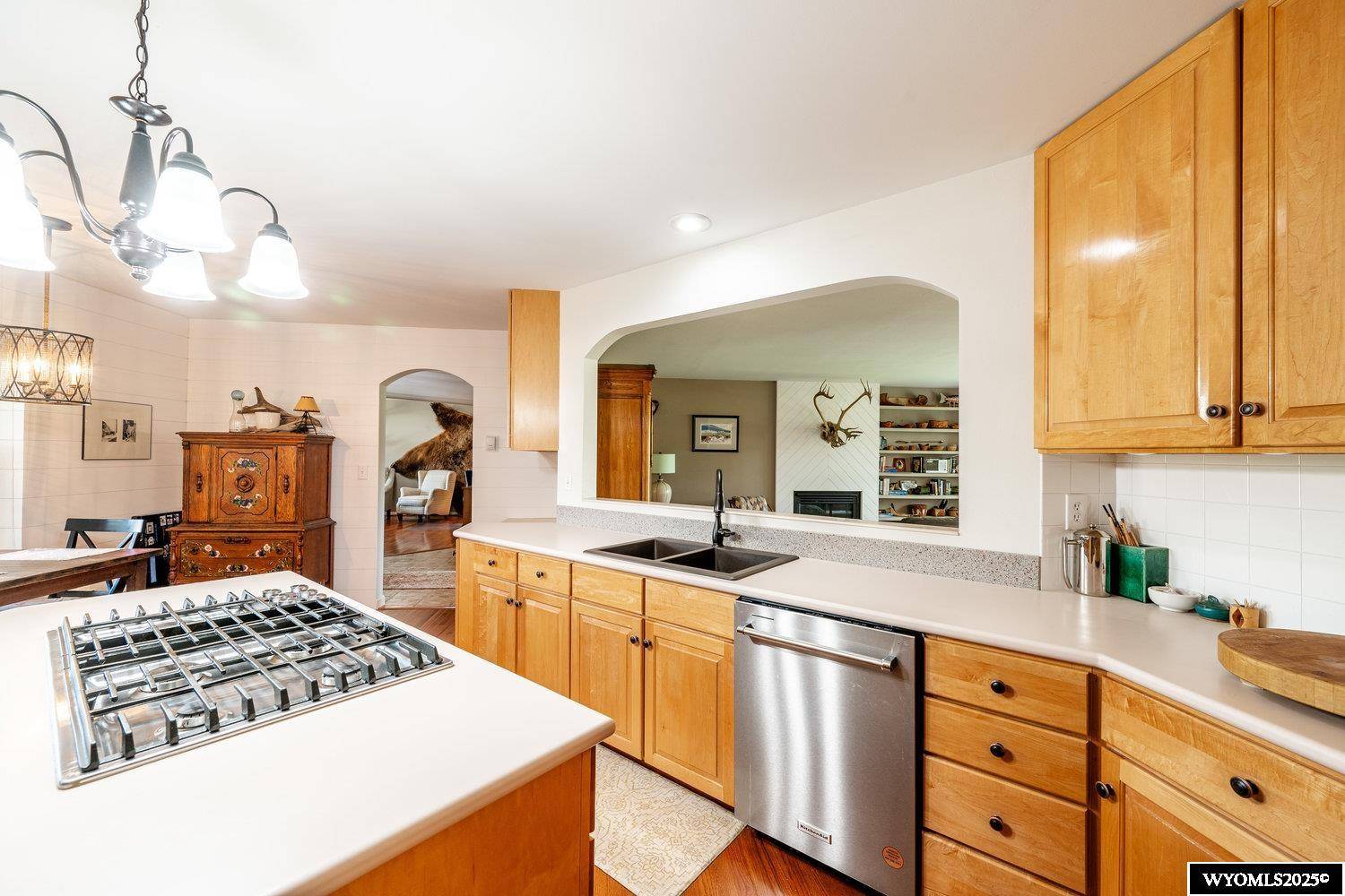 Buffalo, WY 82834,777 W Hogerson ST Desmet
