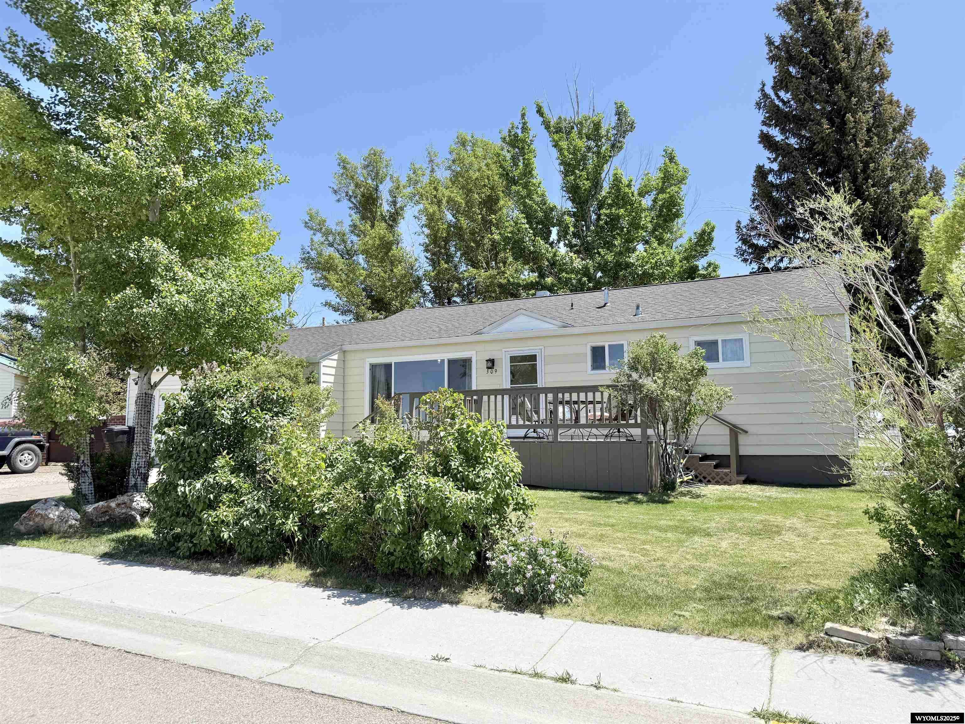 Kemmerer, WY 83101,309 Lower Sunset Drive